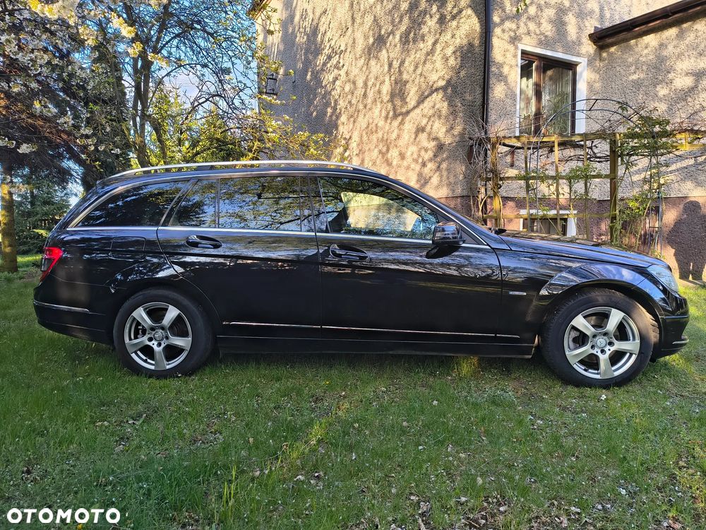 Mercedes-Benz Klasa C 220 CDI DPF (BlueEFFICIENCY) Avantgarde - 8