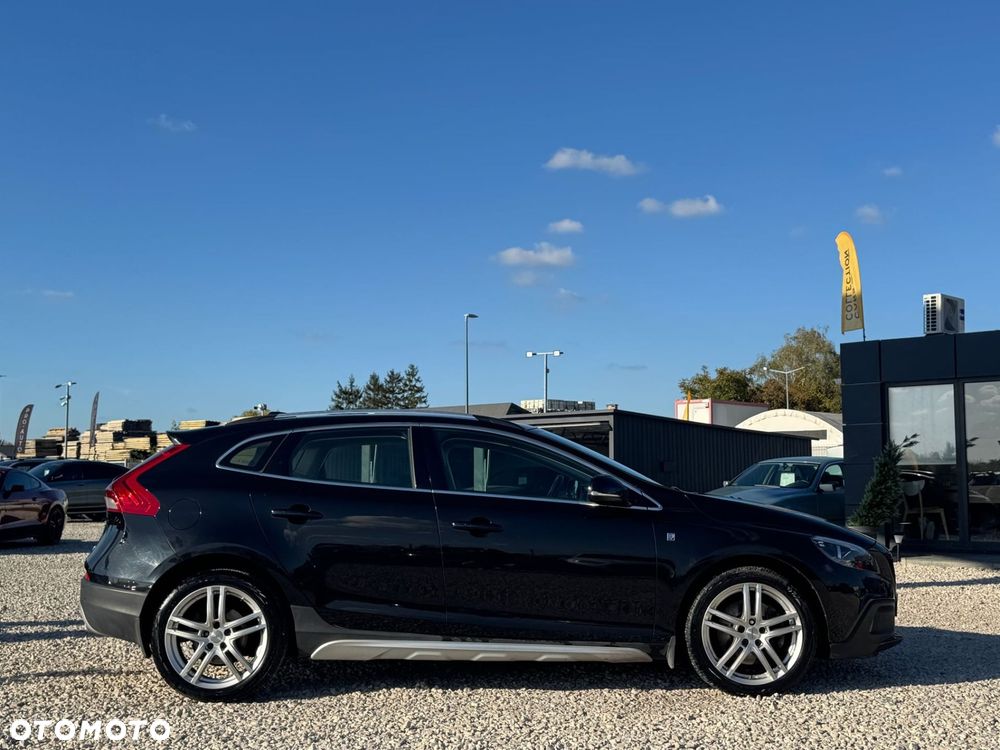 Volvo V40 Cross Country 2016 photo 3