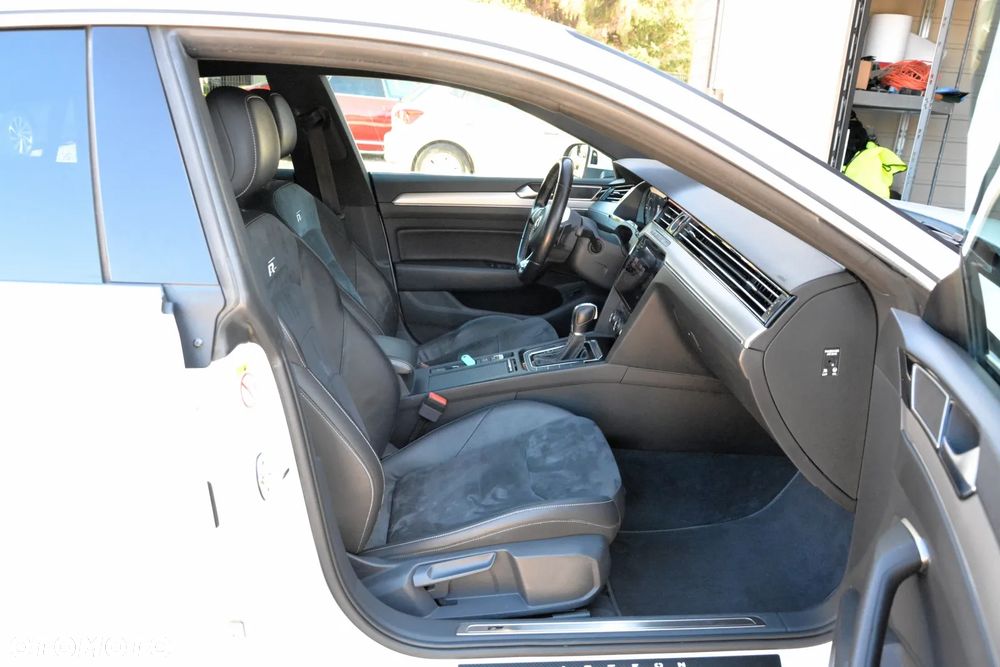 Volkswagen Arteon 2.0 TDI SCR R-Line DSG - 16