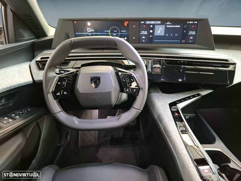 Peugeot 5008 1.2 Hybrid Allure e-DCS6 - 18