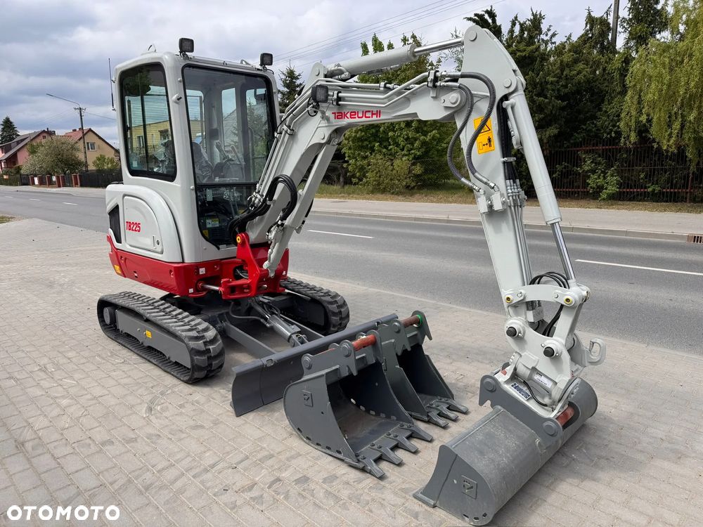 Takeuchi TB225 V3 PowerTilt Lehnhoff MS03 NOWA Japońska Top Od ręki - 5