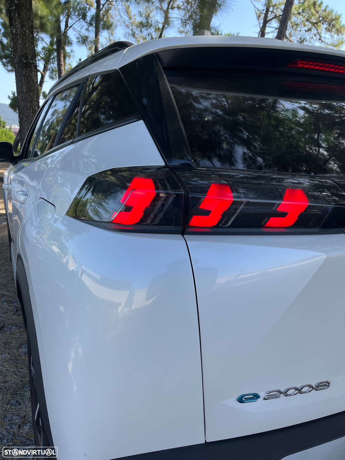 Peugeot e-2008 50 kWh Allure Pack - 27