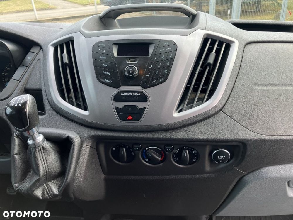 Ford Transit - 15