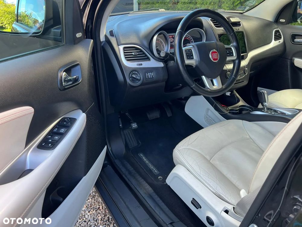 Fiat Freemont 2.0 Multijet Lounge AWD - 10