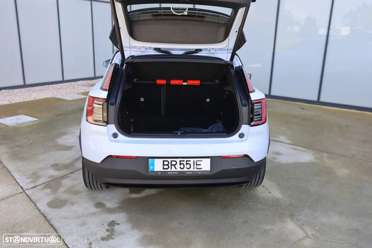 Volvo EX30 69 kWh Single Motor Extended Range Plus - 7