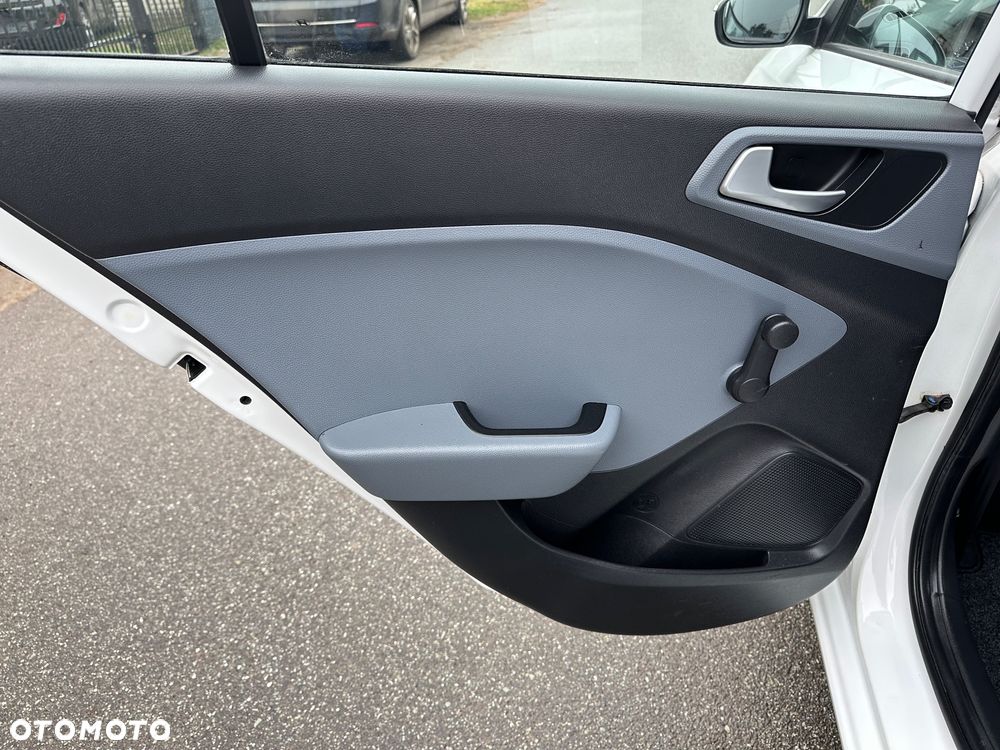 Hyundai i20 1.2 Fifa World Cup Edition - 26