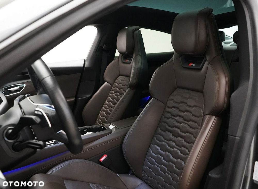 Audi e-tron GT - 25