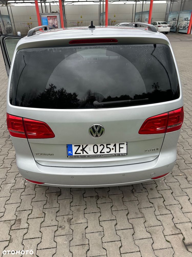 Volkswagen Touran - 9
