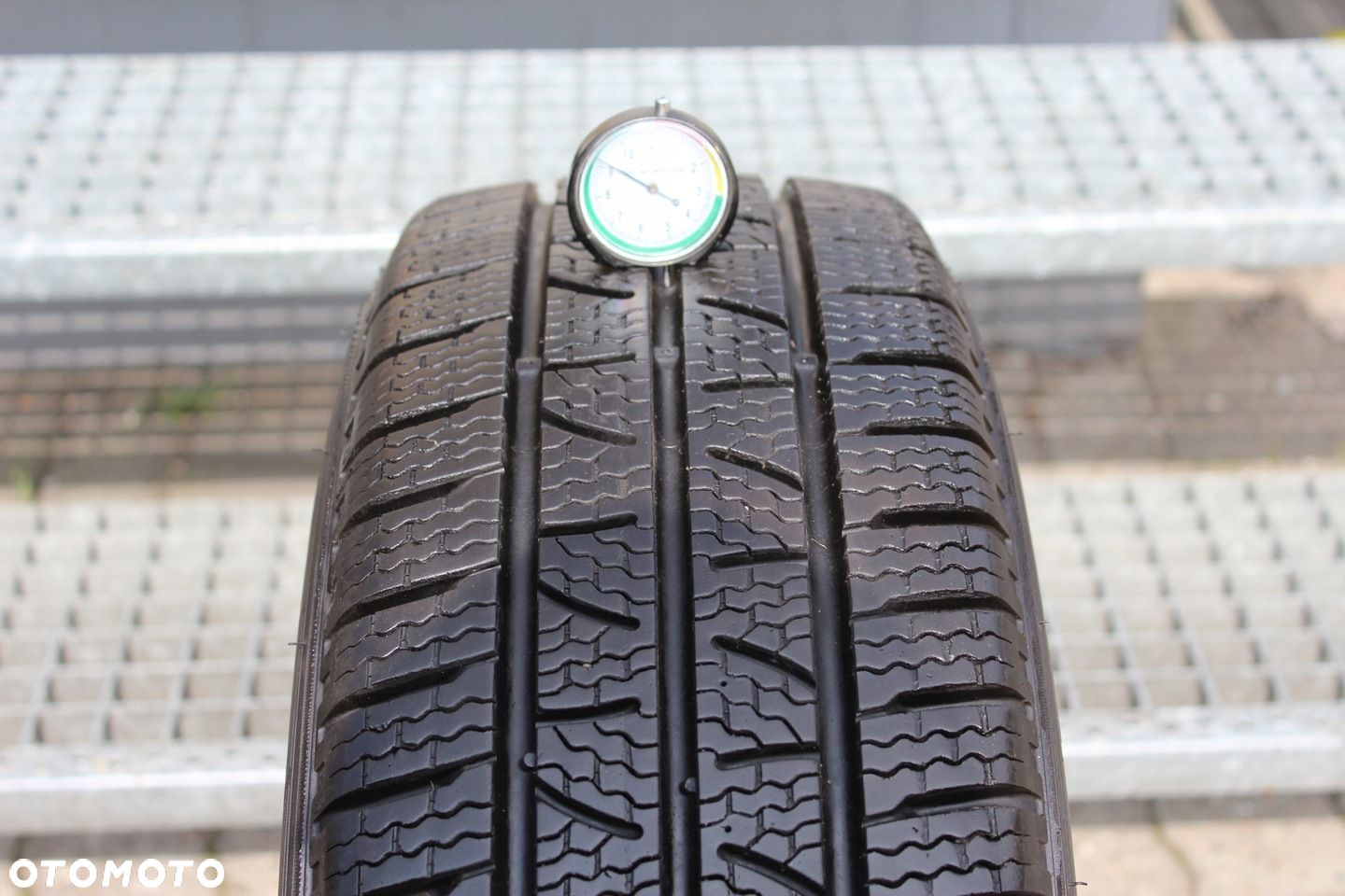 1x 215/65R16C 109/107R PIRELLI CARRIER WINTER 17r 9mm - 1