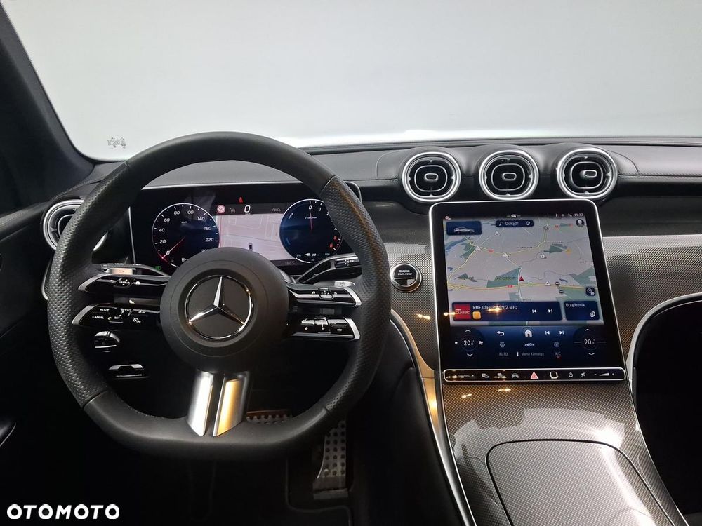 Mercedes-Benz GLC 300 de 4-Matic AMG Line - 22