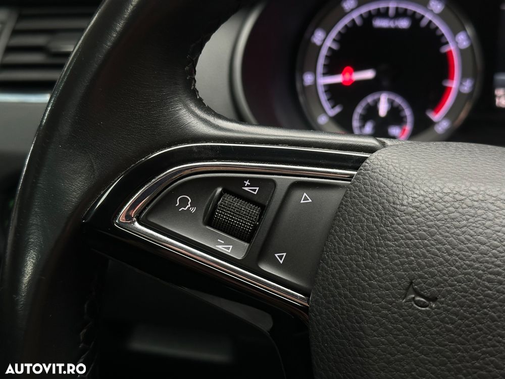 Skoda Octavia 1.5 TSI e-TEC DSG Edition - 31