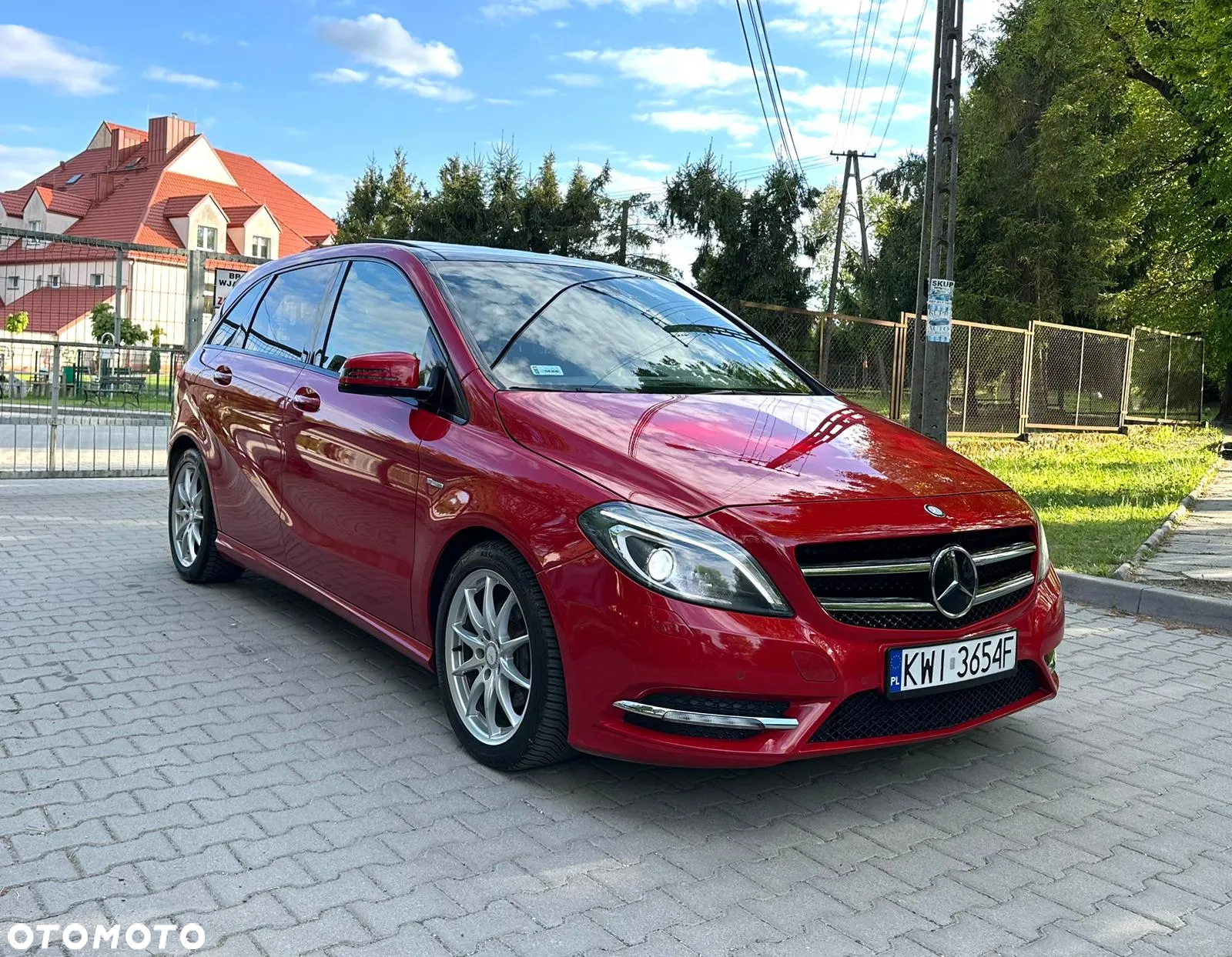 Mercedes-Benz Klasa B 180 CDI (BlueEFFICIENCY) 7G-DCT - 4