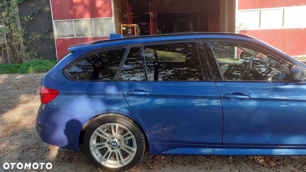 BMW Seria 3 320i xDrive M Sport - 13