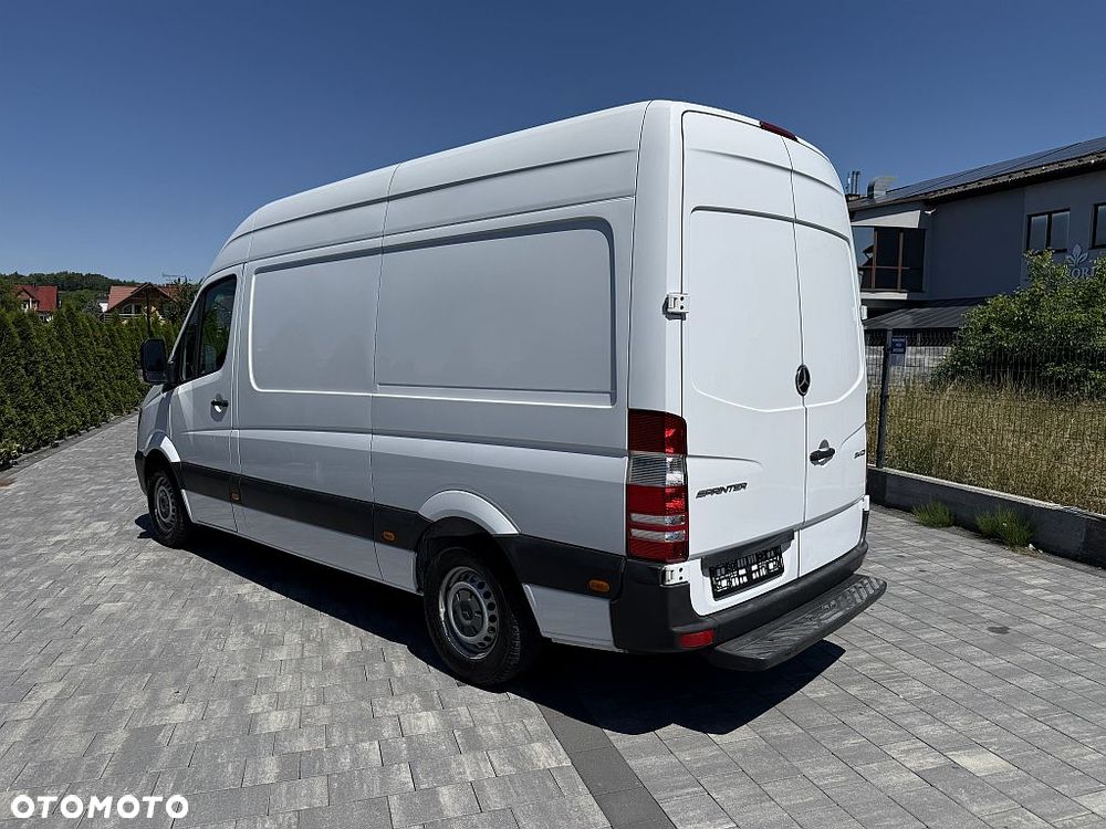Mercedes-Benz Sprinter - 6