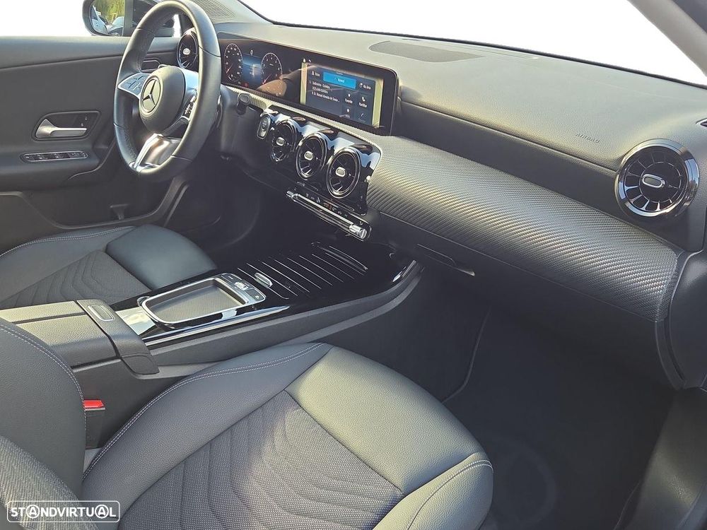 Mercedes-Benz A 200 Standard - 22