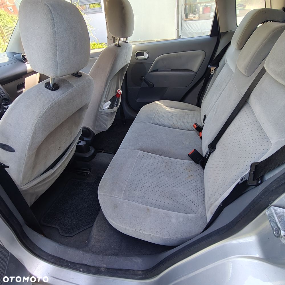 Ford Fiesta 1.4 Ghia - 4