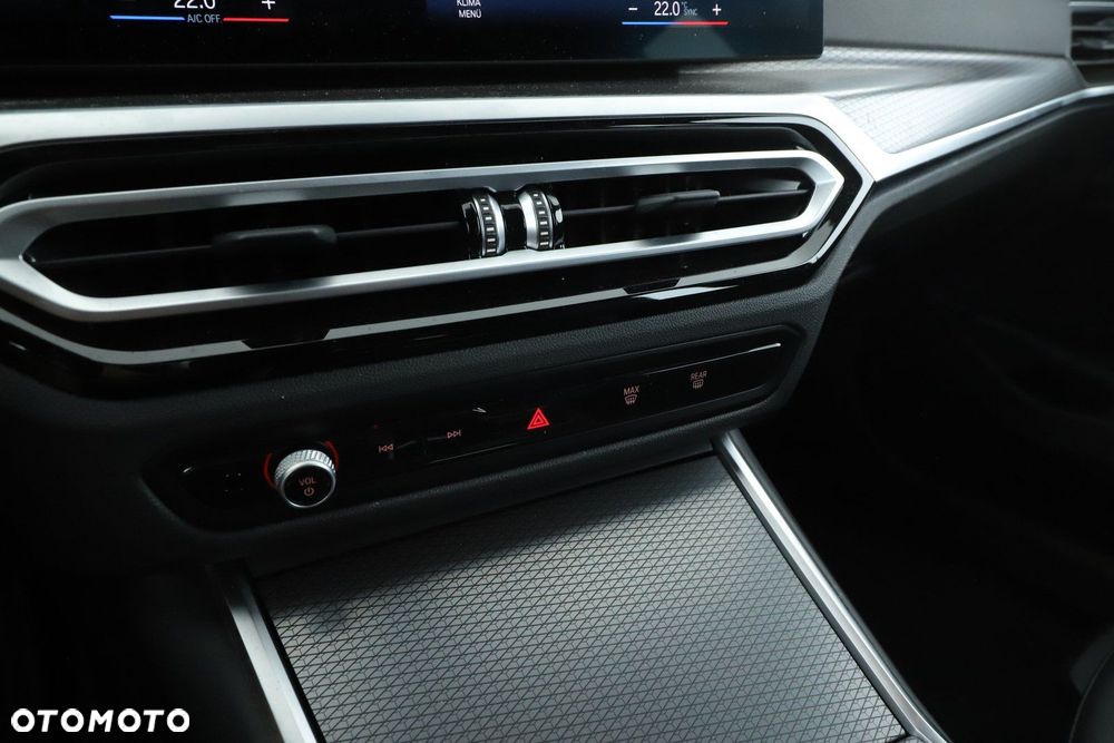 BMW Seria 3 - 16