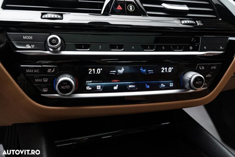 BMW Seria 5 530e iPerformance Aut. Sport Line - 11