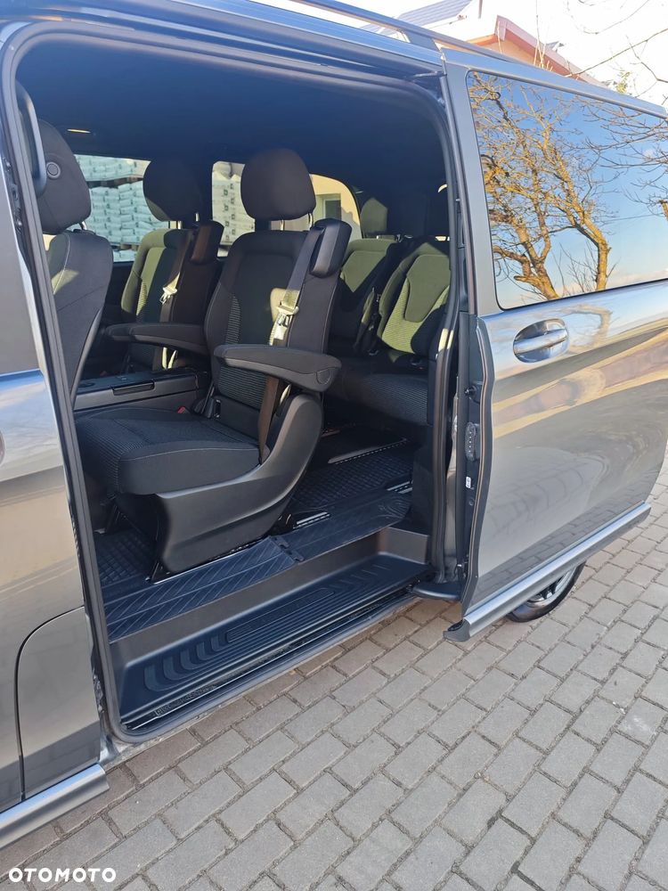 Mercedes-Benz Klasa V 300 d 4-Matic 9G-Tronic - 17