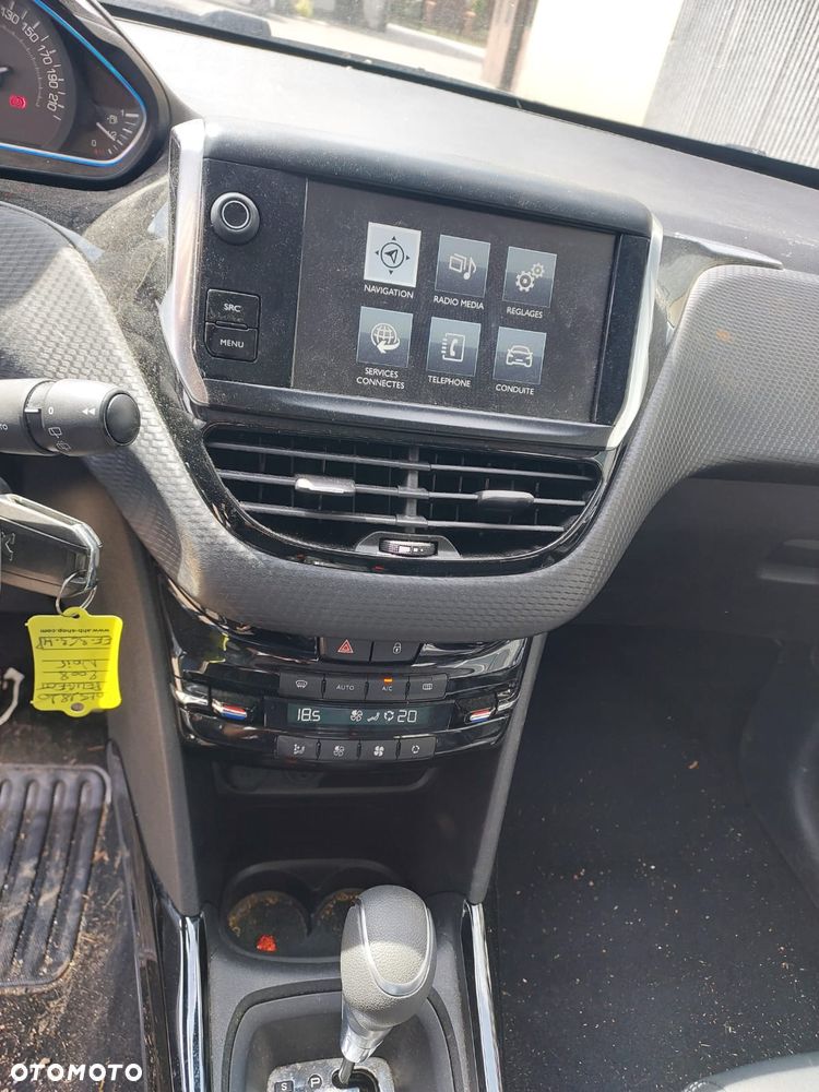 Peugeot 2008 PureTech 110 Stop&Start EAT6 GT-Line Edition - 14
