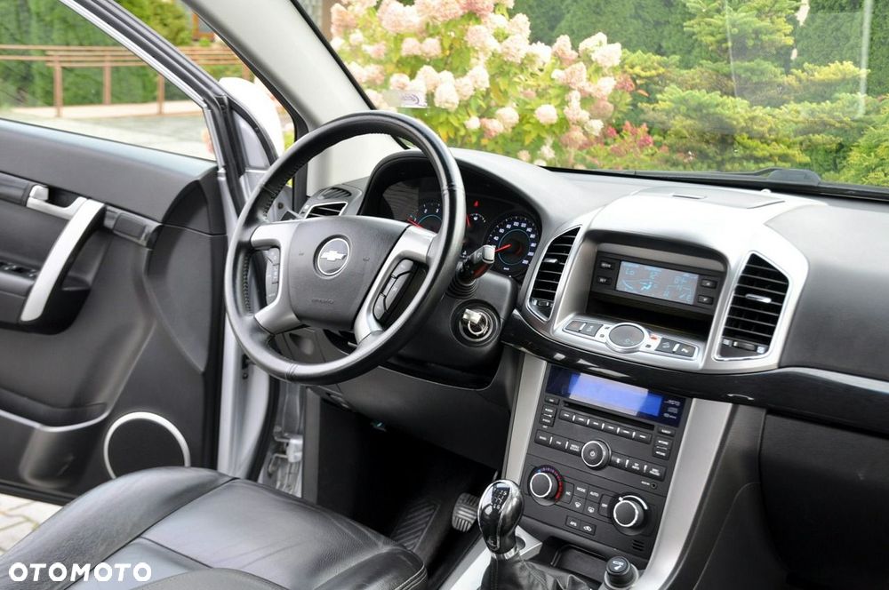 Chevrolet Captiva - 27