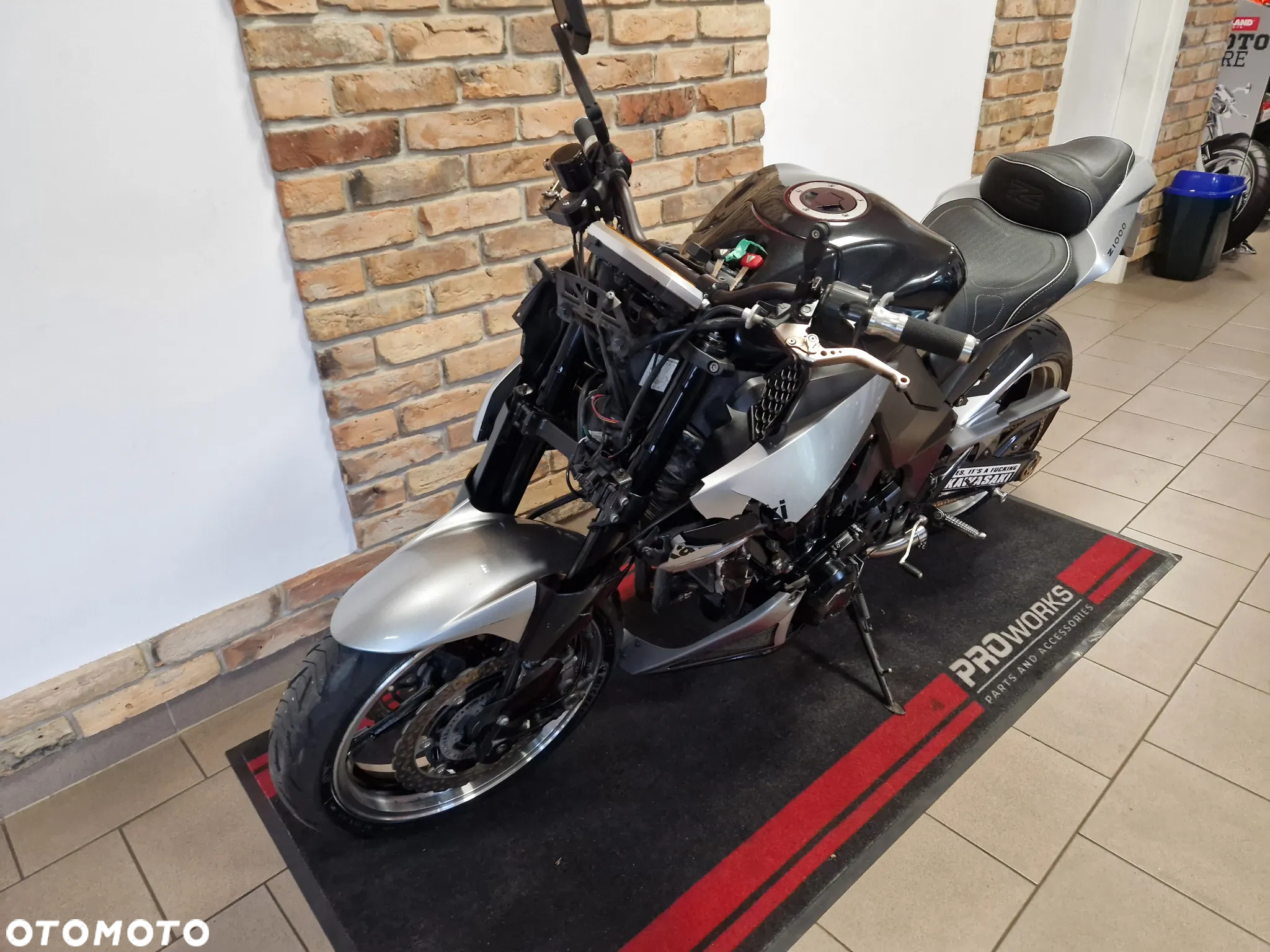 Kawasaki Z - 8