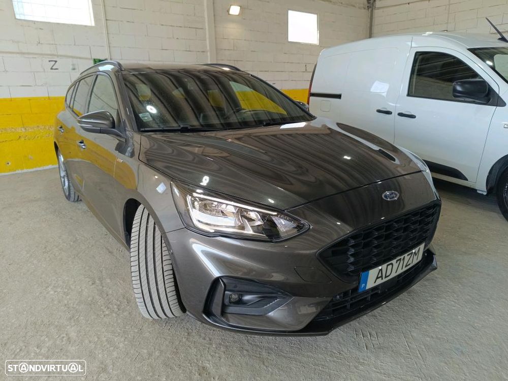 Ford Focus SW 1.0 EcoBoost MHEV ST-Line - 4