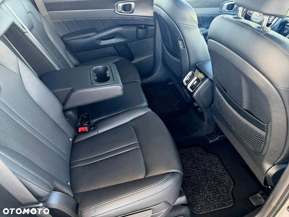 Kia Sorento - 29