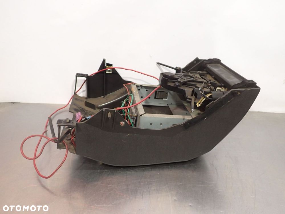 PANEL STEROWANIA NAWIEWU AUDI 80 B2 - 5