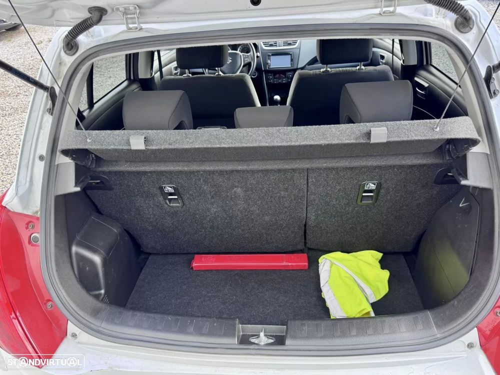 Suzuki Swift 1.3 DDiS GL - 25