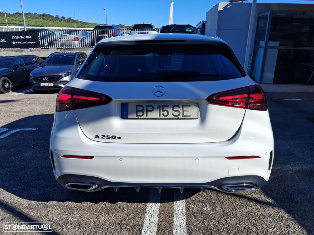 Mercedes-Benz A 250 e AMG Line - 7