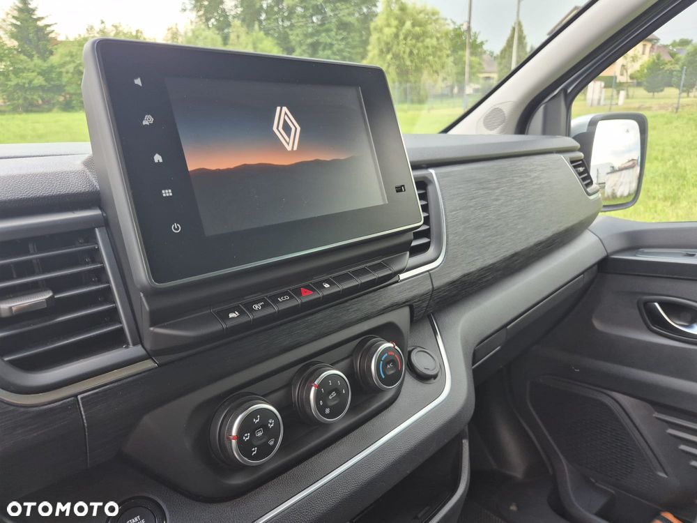 Renault Trafic - 12