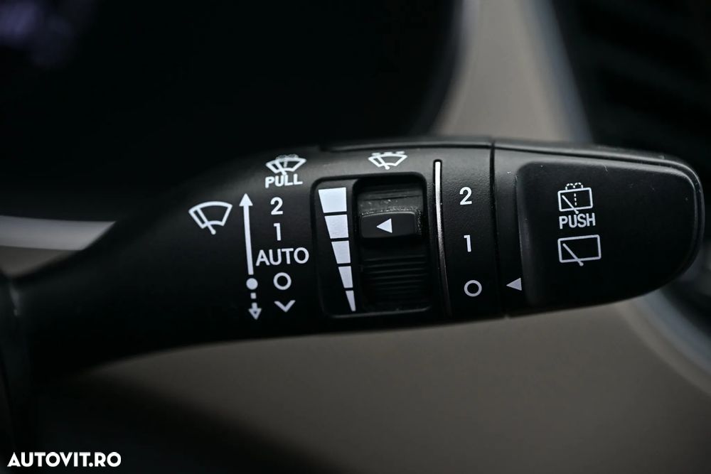 Hyundai Santa Fe blue 2.2 CRDI 4WD Automatik 7-Sitzer Premium - 28