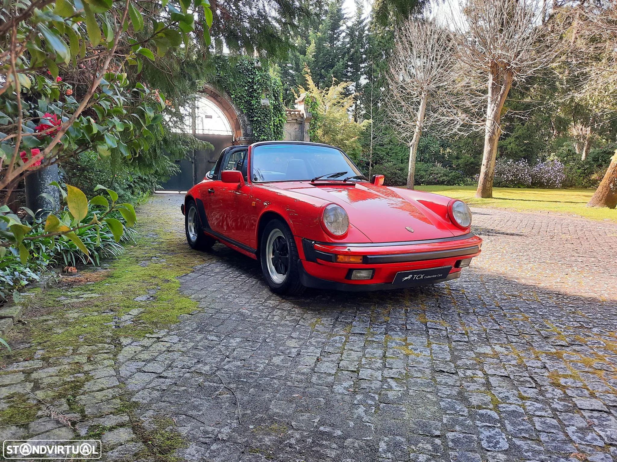 Porsche 911 Série G Carrera Targa 3.2 - 15