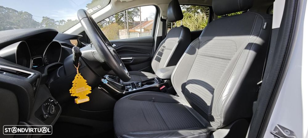 Ford Kuga 1.5 TDCi EcoBlue Titanium - 17