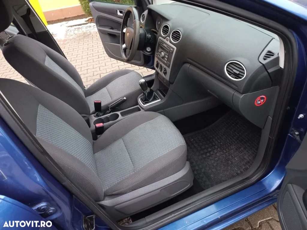 Ford Focus - 6
