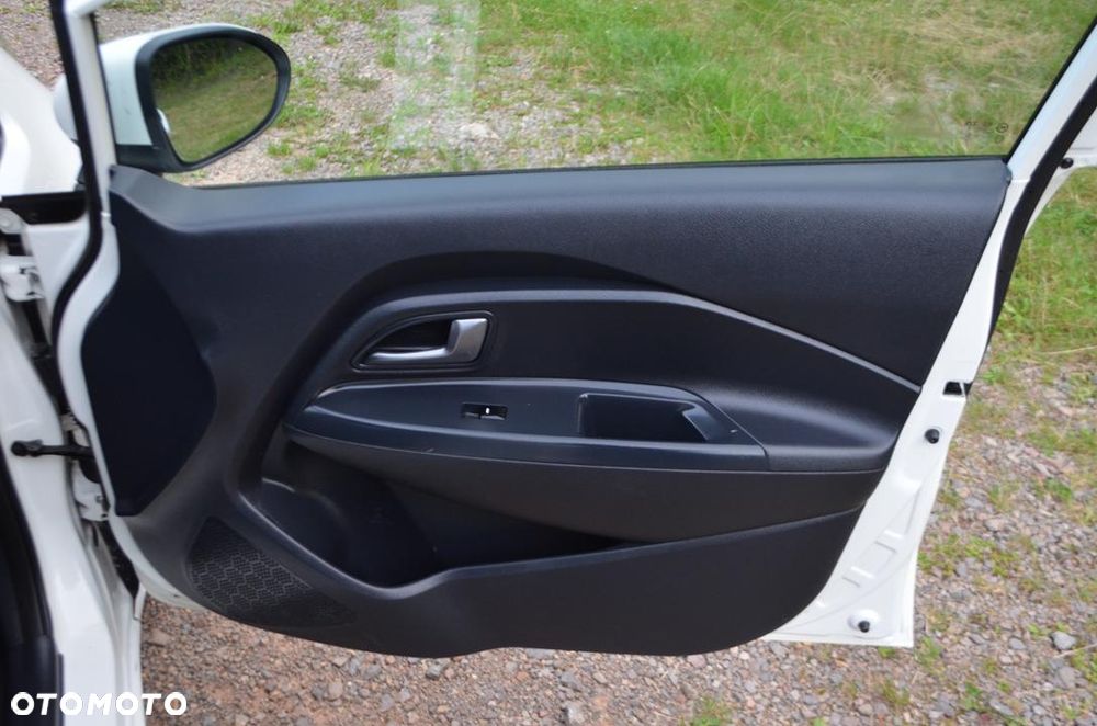 Kia Rio 1.2 L - 28