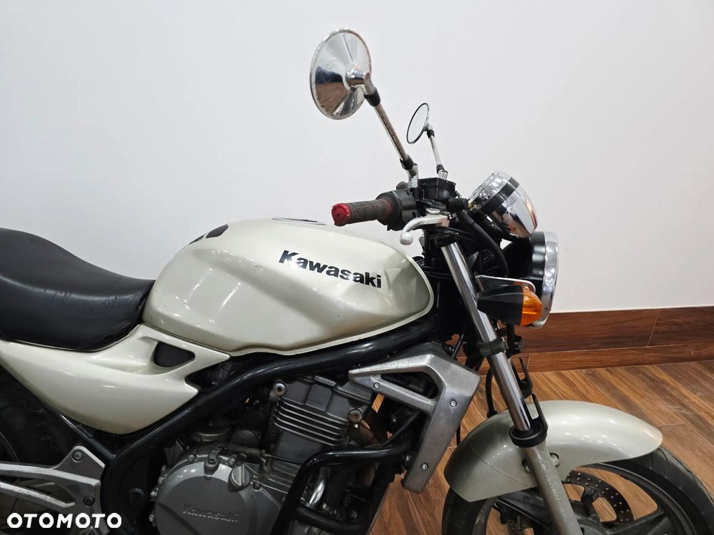 Kawasaki ER - 17