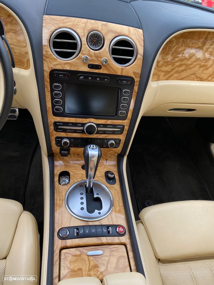 Bentley Continental Flying Spur Standard - 11