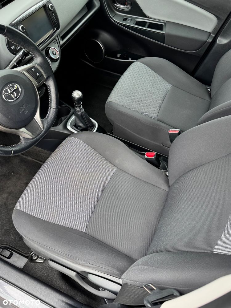 Toyota Yaris 1.33 VVT-i Style - 15