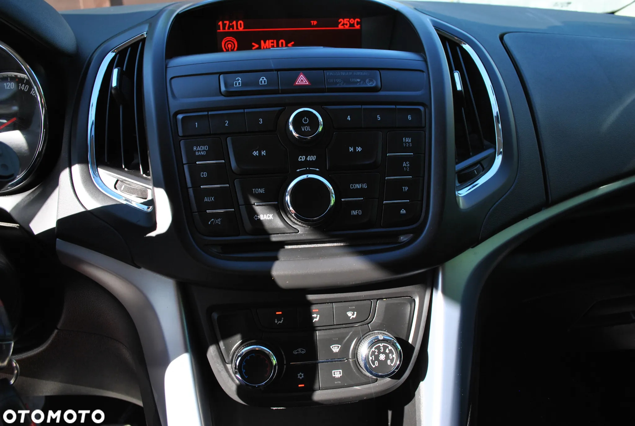 Opel Zafira 1.4 Turbo Business Edition - 15