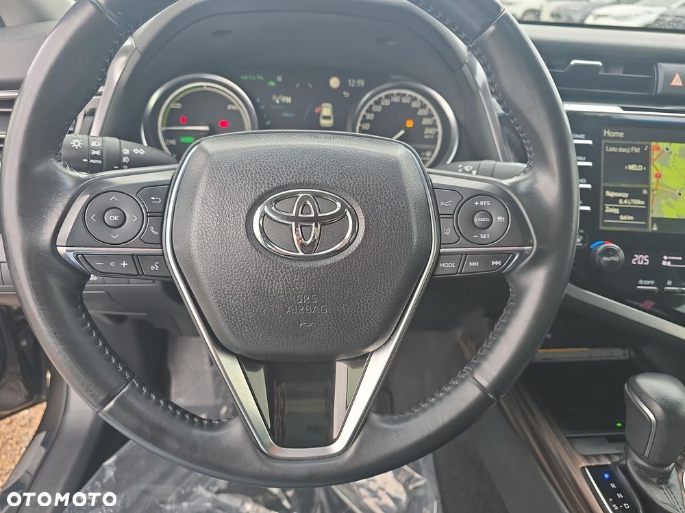 Toyota Camry 2.5 Hybrid Executive CVT - 16