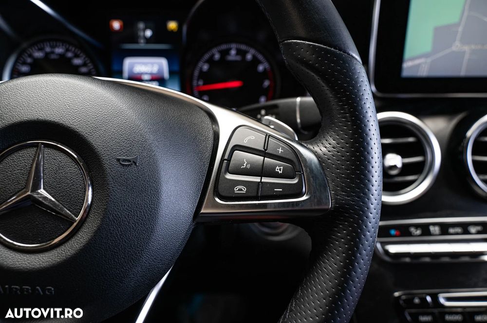 Mercedes-Benz GLC Coupe 250 4Matic 9G-TRONIC AMG Line - 20