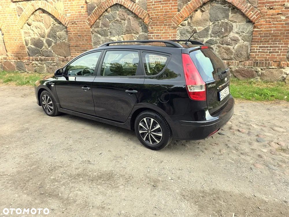 Hyundai i30 1.6 CRDi Base + EU5 - 12