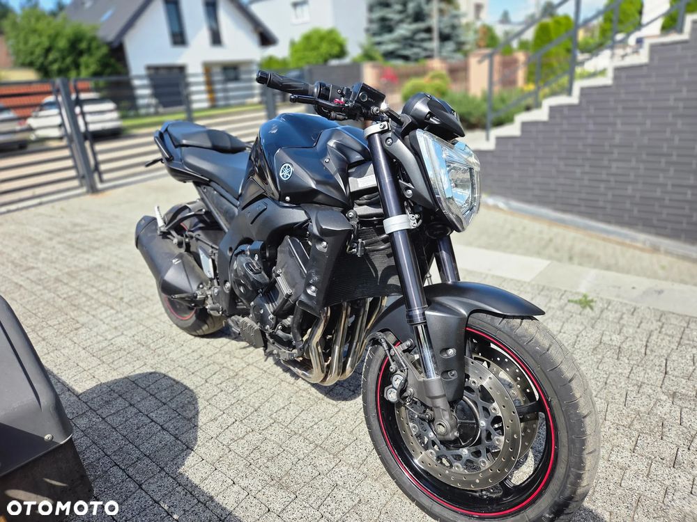 Yamaha XSR - 4