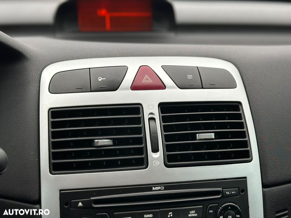 Peugeot 307 1.6 XR - 14