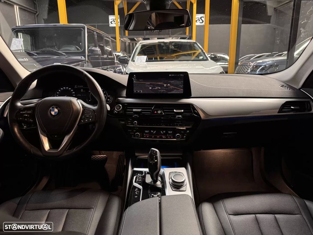 BMW 530 e Aut. Luxury Line — fotografia 11