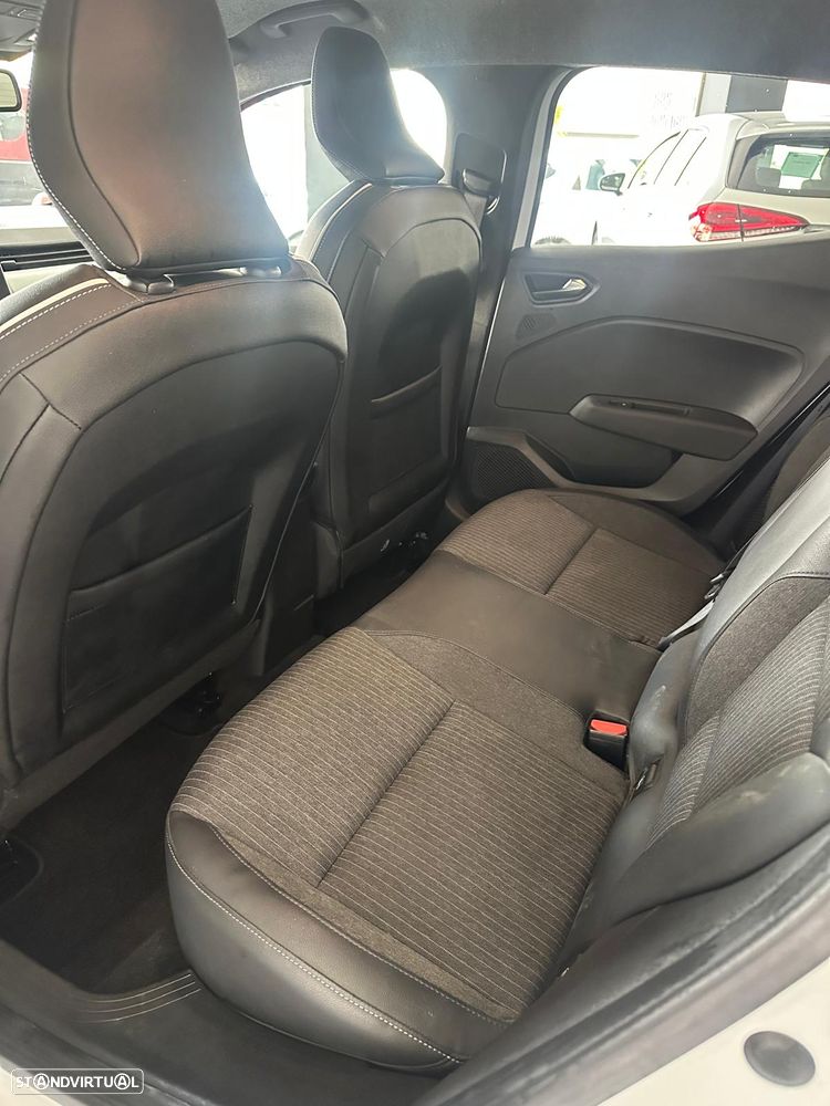 Renault Clio 1.6 E-Tech Full Hybrid Techno - 9