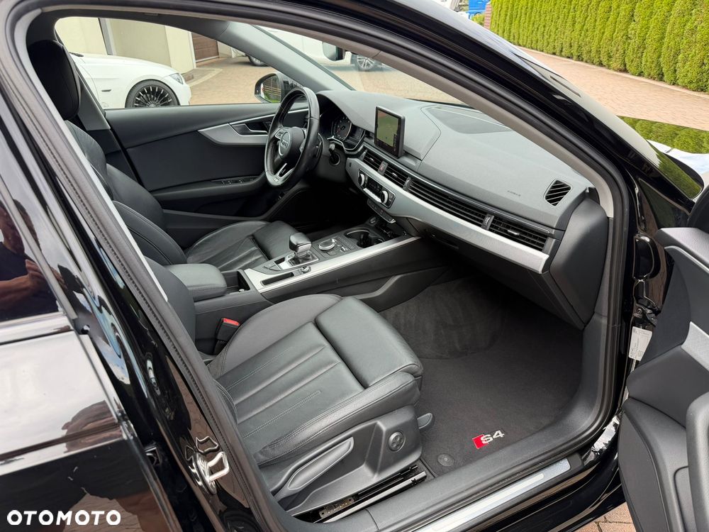 Audi A4 Avant 2.0 TFSI ultra S tronic sport - 12