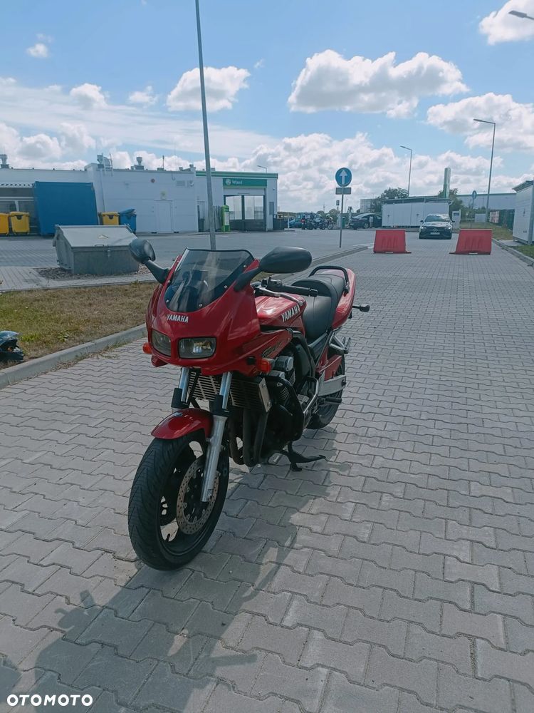 Yamaha FZS - 3